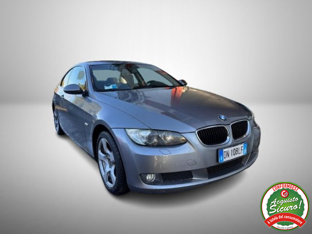 BMW 320 d cat Coupé Attiva Immagine 1