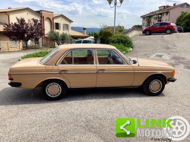 MERCEDES-BENZ 300 D (123130), Conservata, omologata ASI Immagine 3