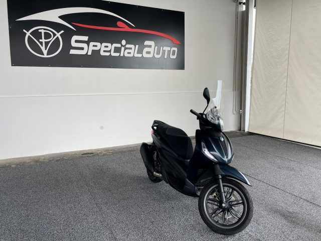 PIAGGIO Beverly 300 i.e. 300cc 5000 km Immagine 1