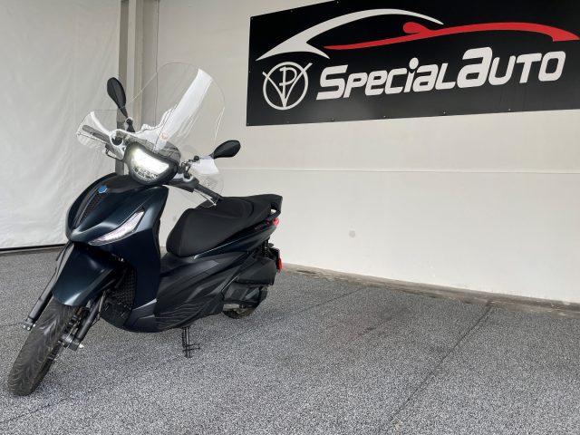 PIAGGIO Beverly 300 i.e. 300cc 5000 km Immagine 4