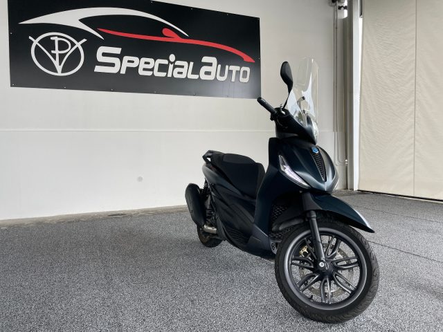 PIAGGIO Beverly 300 i.e. 300cc 5000 km Immagine 2