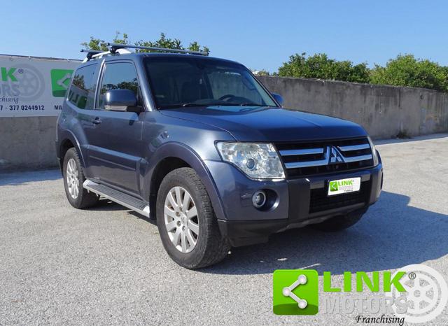 MITSUBISHI Pajero 3.2 DI-D 16V aut. 3p. Instyle DPF Immagine 0