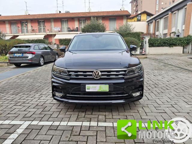 VOLKSWAGEN Tiguan 2.0 TDI DSG 4MOTION Executive BMT GARANZIA INCLUSA Immagine 1