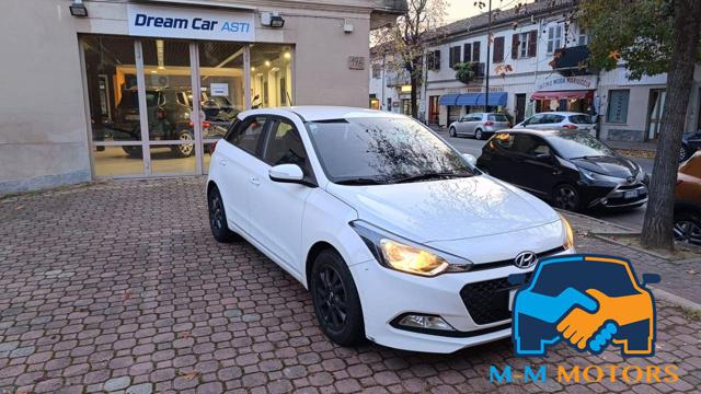 HYUNDAI i20 1.2 84 CV 5 porte Blackline "PROMO" Immagine 4