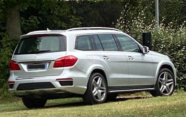 MERCEDES-BENZ GL 350 d 4Matic Premium Immagine 2