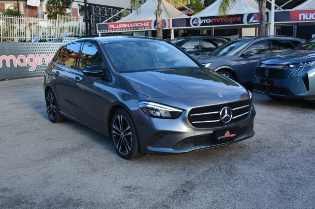 MERCEDES-BENZ B 200 d Automatic Sport Plus Immagine 1