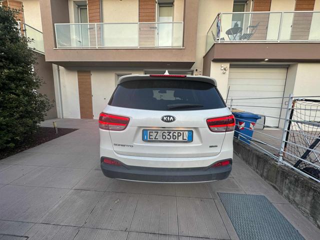 KIA Sorento 2.2 CRDi 4x4 Tetto+C.Automatico Immagine 2