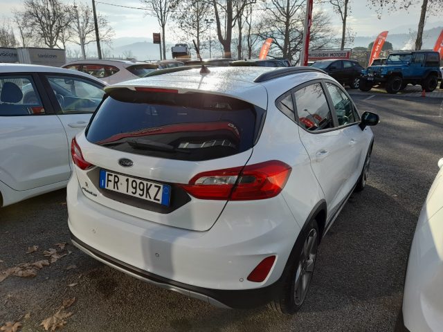 FORD Fiesta Active 1.5 TDCi 120 CV Start&Stop Immagine 2