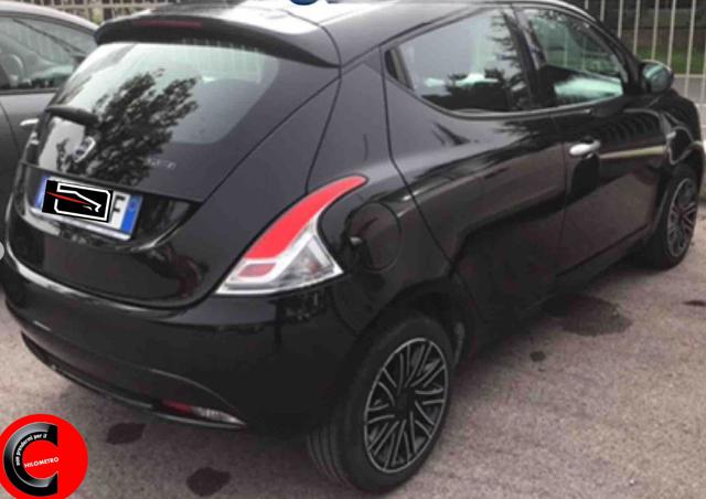 LANCIA Ypsilon 1.0 FireFly 5 porte S&S Hybrid Gold Immagine 1