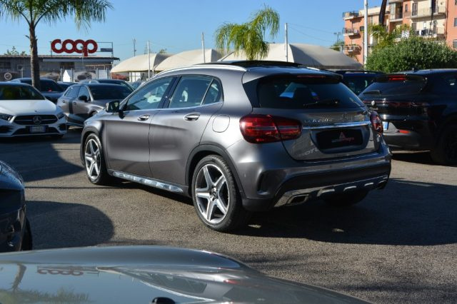 MERCEDES-BENZ GLA 200 d Automatic Premium Immagine 3