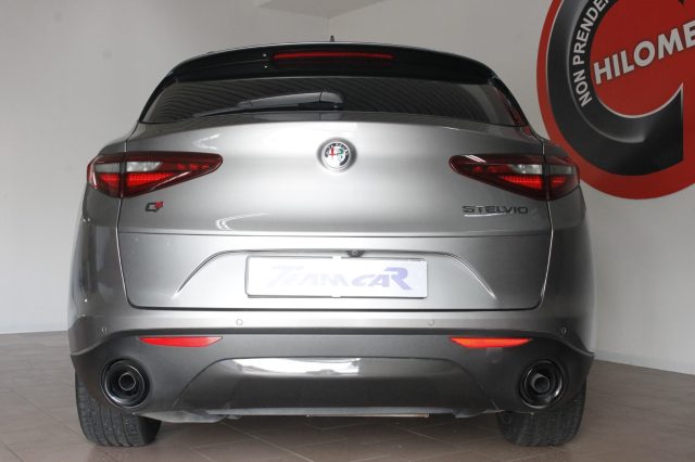 ALFA ROMEO Stelvio 2.2 Turbodiesel 210 CV AT8 Q4 Executive Immagine 3