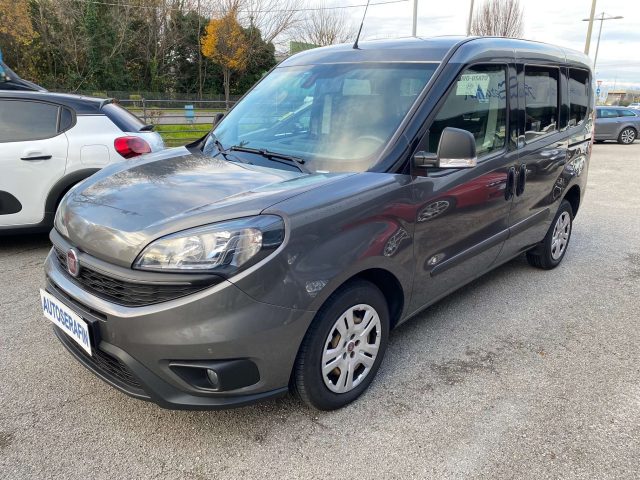 FIAT Doblo Maxi 1.6 mjt 16v Lounge  !!!! AUTOCARRO 5 POSTI Immagine 2