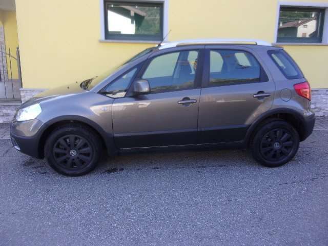 FIAT Sedici 1.6 16v Emotion 4x4 120cv-SOLO 68.000 KM!! Immagine 2