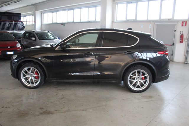 ALFA ROMEO Stelvio 2.2 Turbodiesel 210 CV AT8 Q4 Executive Immagine 2