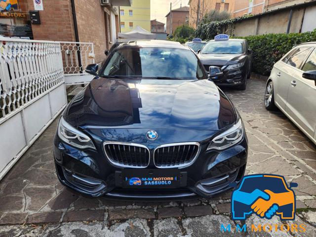 BMW 220 d Coupé Sport Immagine 2