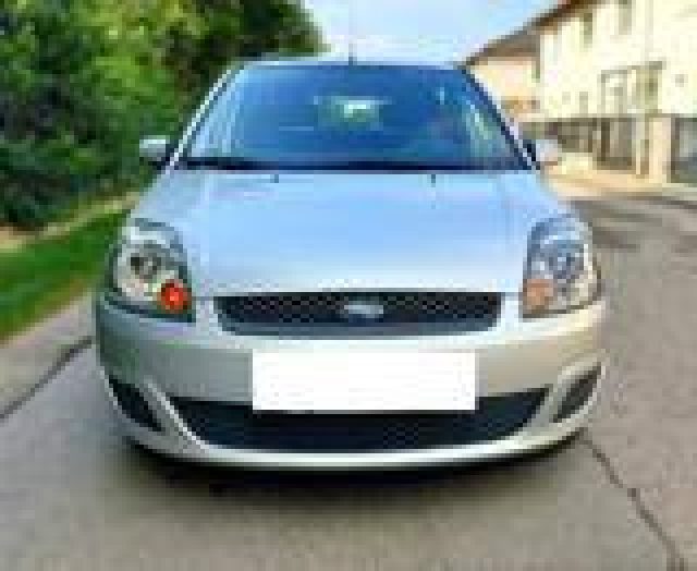 FORD Fiesta 1.2 Immagine 1