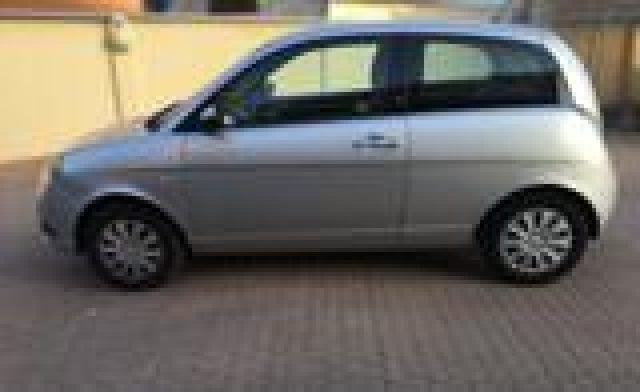 LANCIA Ypsilon 1.2 Immagine 3