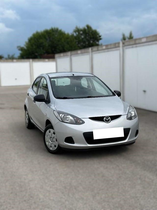 MAZDA 2 GPL Immagine 1