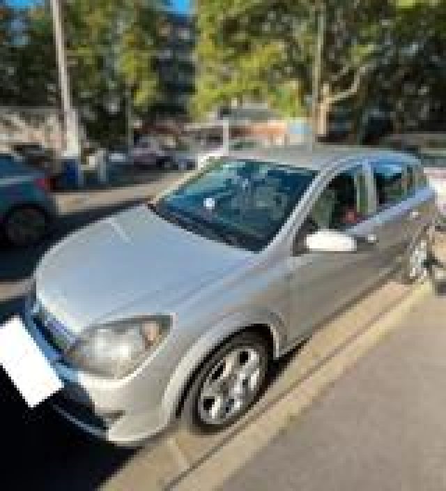 OPEL Astra 1.7 CDTI 110 CV 5 porte Immagine 0