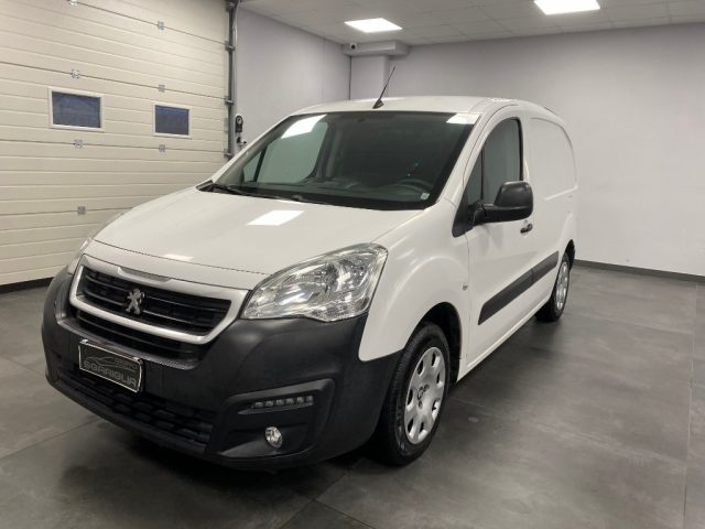 PEUGEOT Partner Furgone  1.6 Diesel ETG6 TETTO APRIBILE Pr Immagine 2