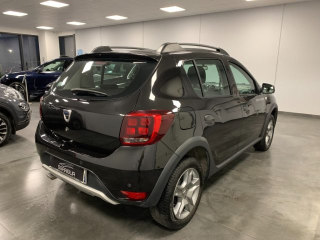 DACIA Sandero Stepway 1.5 Diesel Full Optional Immagine 3