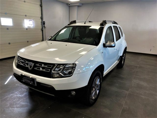 DACIA Duster 1.5 dCi Lauréate + Navigatore Immagine 2