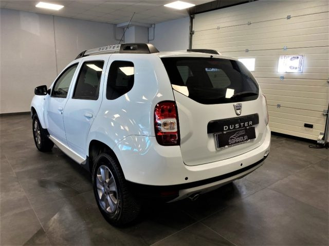 DACIA Duster 1.5 dCi Lauréate + Navigatore Immagine 4