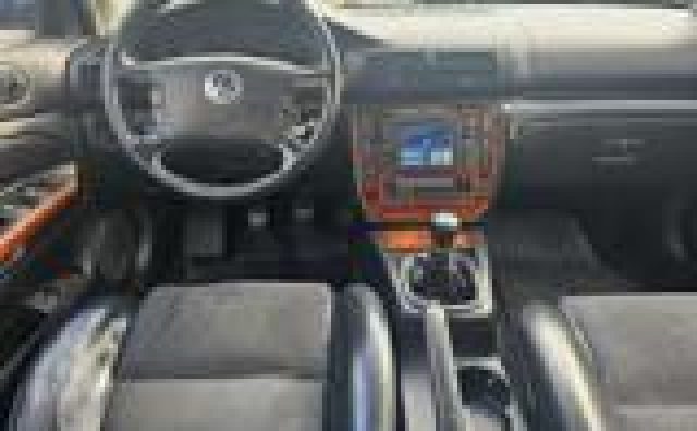 VOLKSWAGEN Passat 1.9 TDI/130 CV Immagine 2