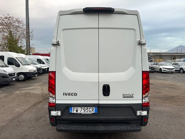 IVECO Daily (2014-->) -  35S16SA8V 2.3HPT PM-SL-TM Furgone Hi Immagine 4