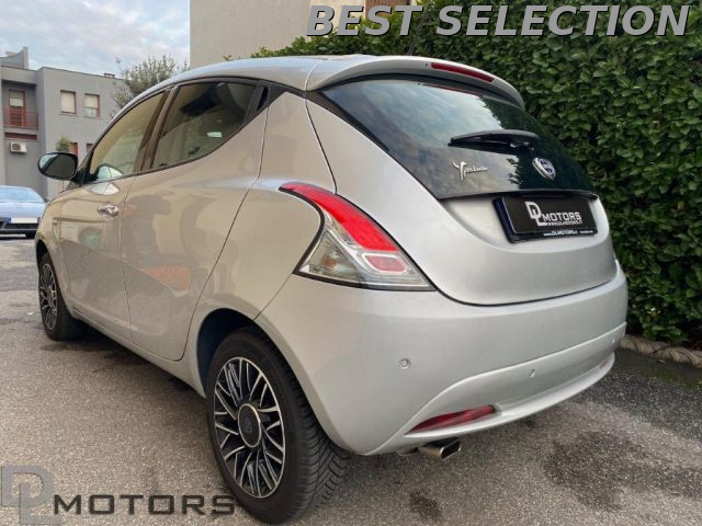 LANCIA Ypsilon 1.2 69 CV, NEOPATENTATI, SENSORI, GOMME 4 STAGIONI Immagine 2