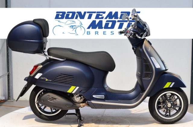 VESPA GTS 300 Super Tech 2023 - 1.000 KM + BAULETTO Immagine 0