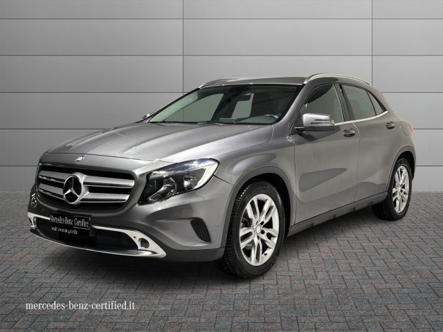 MERCEDES-BENZ GLA 220 d Auto 4Matic Sport Navi Immagine 0