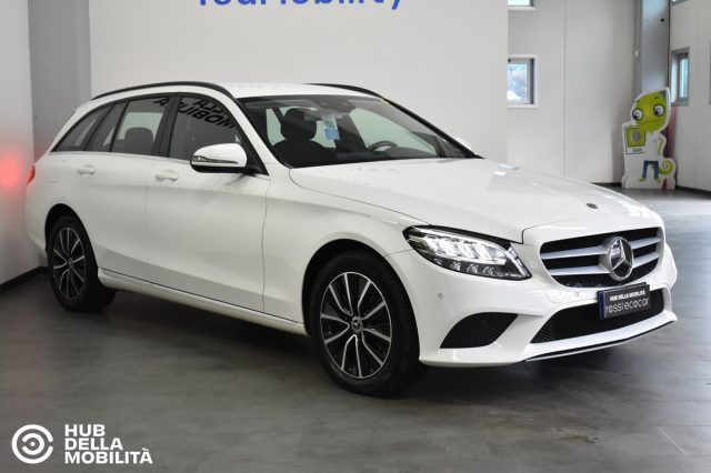 MERCEDES-BENZ C 220 d S.W. 4Matic Auto Business Extra Immagine 1