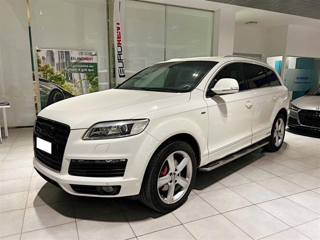 AUDI Q7 3.0 TDI  v6 240cv S-LINE Immagine 0