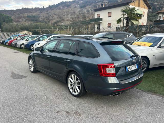 SKODA Octavia 2.0 TDI Wagon RS Immagine 2