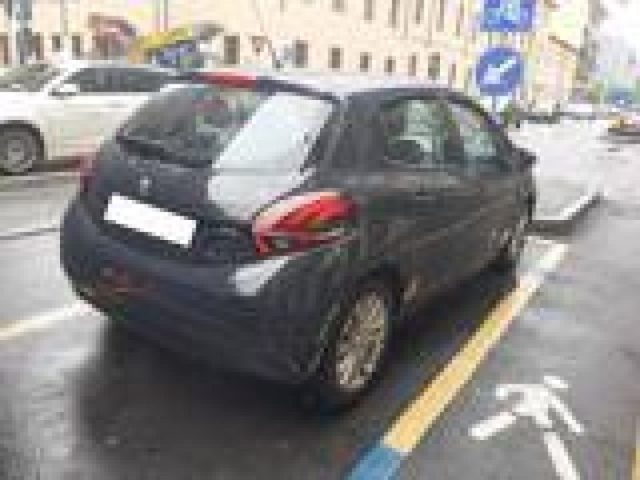 PEUGEOT 208 5p. GPL Immagine 4