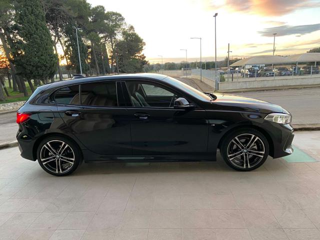 BMW 118 d 5p. Msport ''TOTAL BLACK''-C.AUTOMAITCO-NAVI Immagine 3