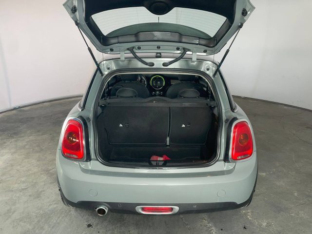 MINI Mini IV F55-F56 2014 -  1.5 Cooper D 3p Immagine 4