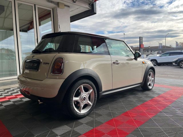 MINI Cooper 1.6 16V Cooper 50 Camden Immagine 3