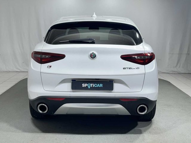 ALFA ROMEO Stelvio 2.2 Turbodiesel 190 CV AT8 Q4 Executive Immagine 3