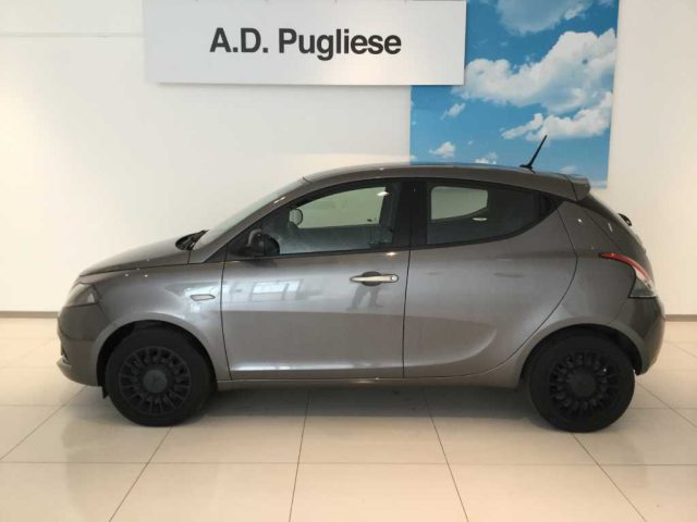 LANCIA Ypsilon 3ª serie -  1.0 FireFly 5 porte S&S Hybrid Ecoch Immagine 3