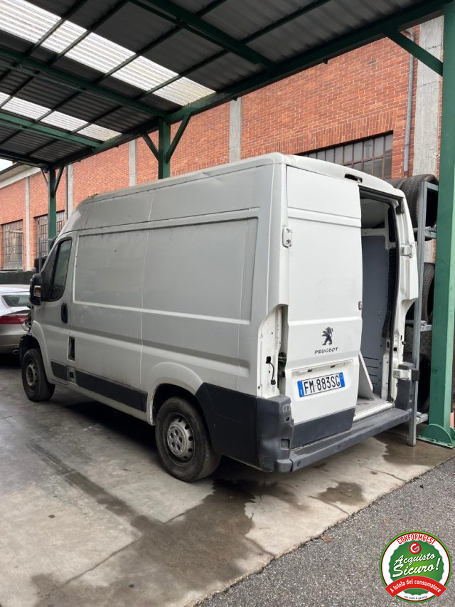 PEUGEOT Boxer 330 2.0 BlueHDi 130CV PC-TM PER COMMERCIANTI Immagine 2