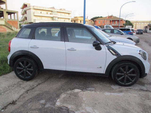 MINI Countryman Mini Cooper SD ALL4 Immagine 2