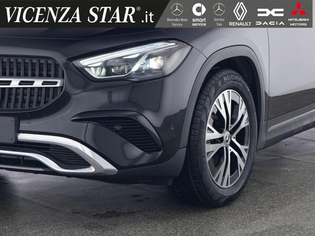 MERCEDES-BENZ GLA 180 d SPORT Immagine 1