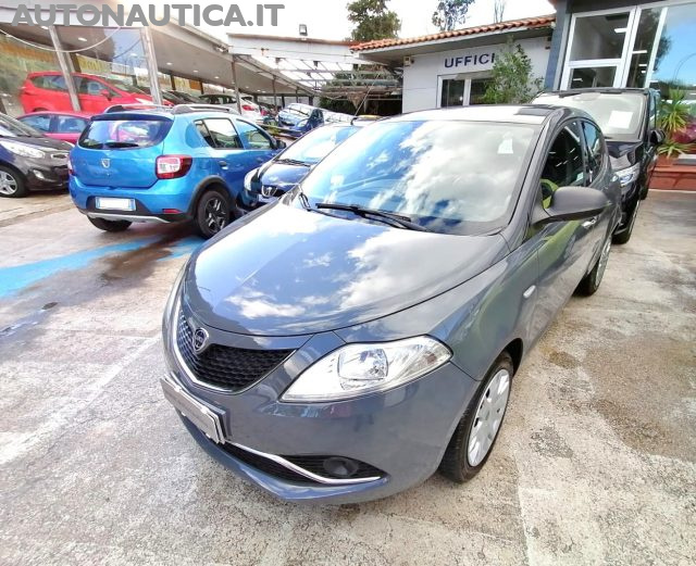 LANCIA Ypsilon 1.2 69cv 5 PORTE SILVER Immagine 0