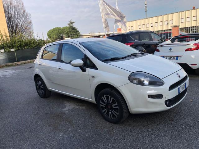 FIAT Punto Evo 1.4 8V 5 porte Natural Power Street Immagine 2