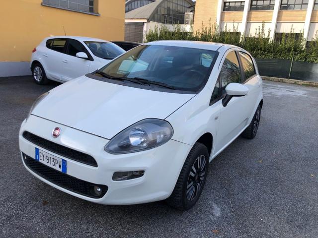 FIAT Punto Evo 1.4 8V 5 porte Natural Power Street Immagine 3