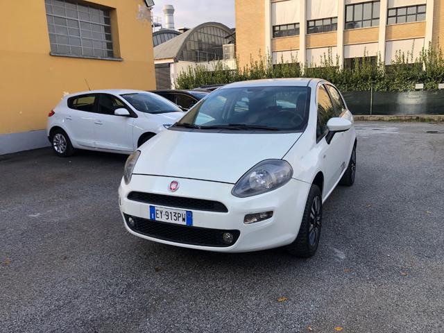 FIAT Punto Evo 1.4 8V 5 porte Natural Power Street Immagine 0