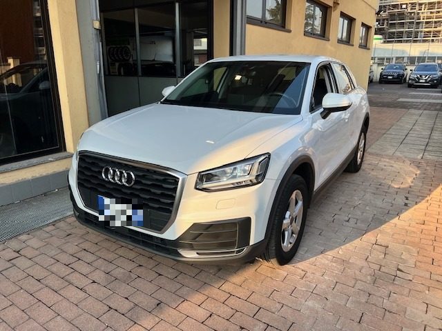 AUDI Q2 1.0 TFSI S tronic Business Immagine 0