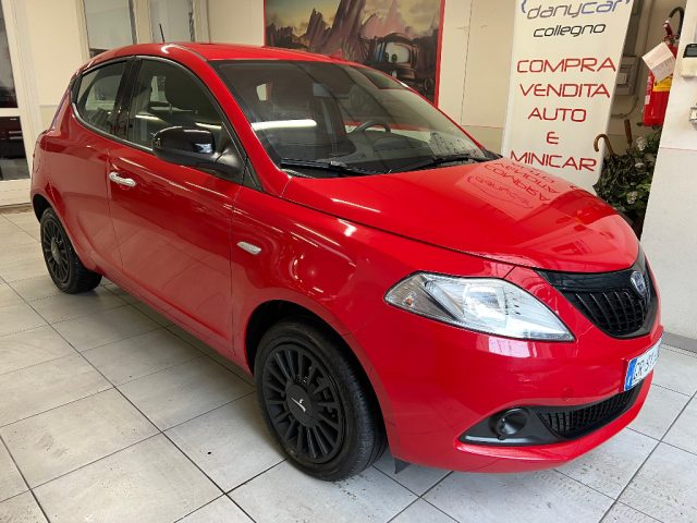 LANCIA Ypsilon 1.0 FireFly 5 porte S&S Hybrid Silver Immagine 3